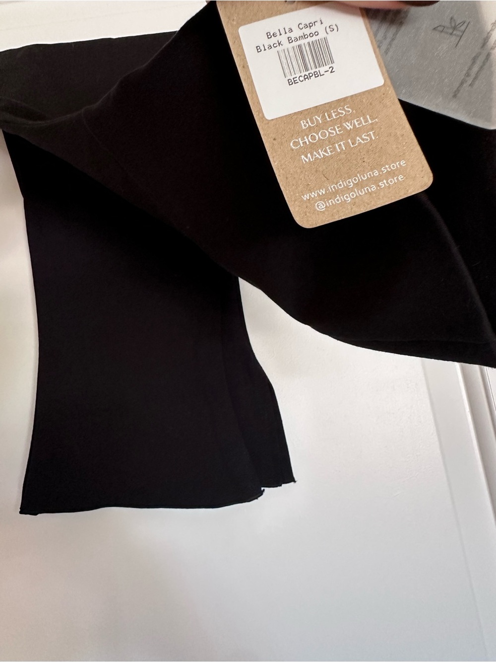 NWT Indigo Luna Bella bamboo capri black, S - Picture 3 of 3